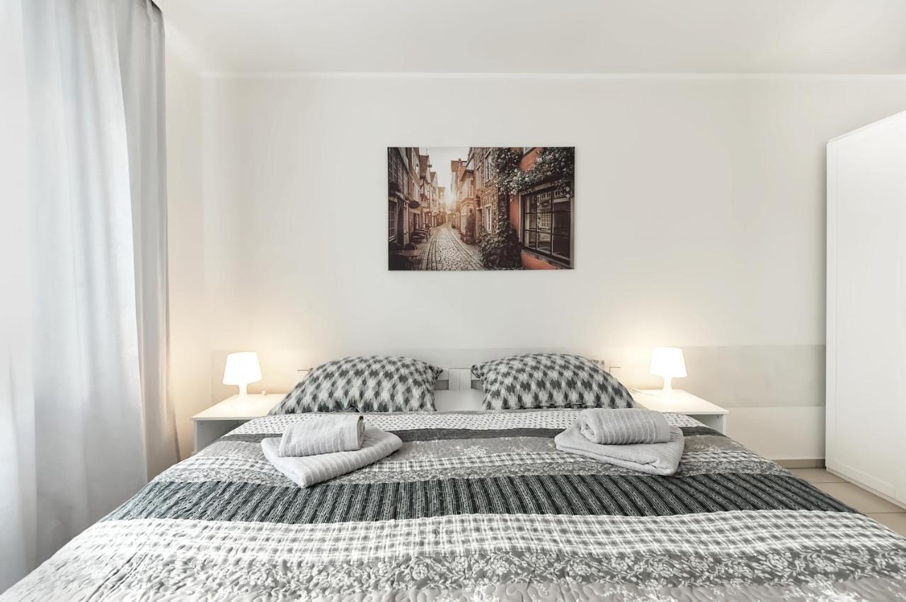 Modern Wohnen I Smart Tv I Terrasse I 2X Parkplatz I 2 Schlafzimmer I 6 Schlafplaetze Bad Oeynhausen Luaran gambar